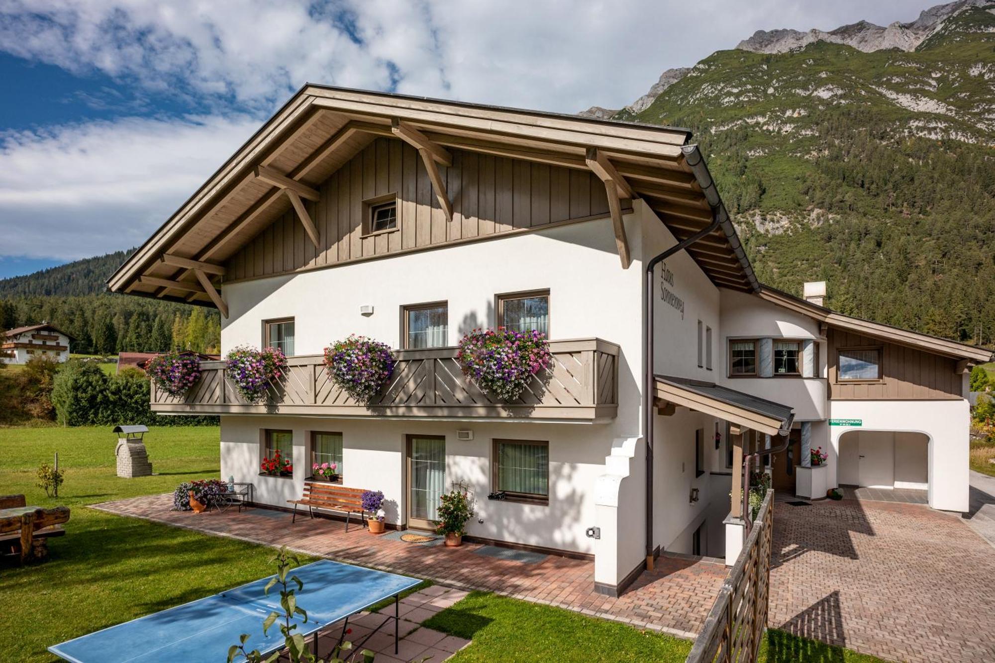 Haus Sonnenweg Apartment Leutasch Exterior photo