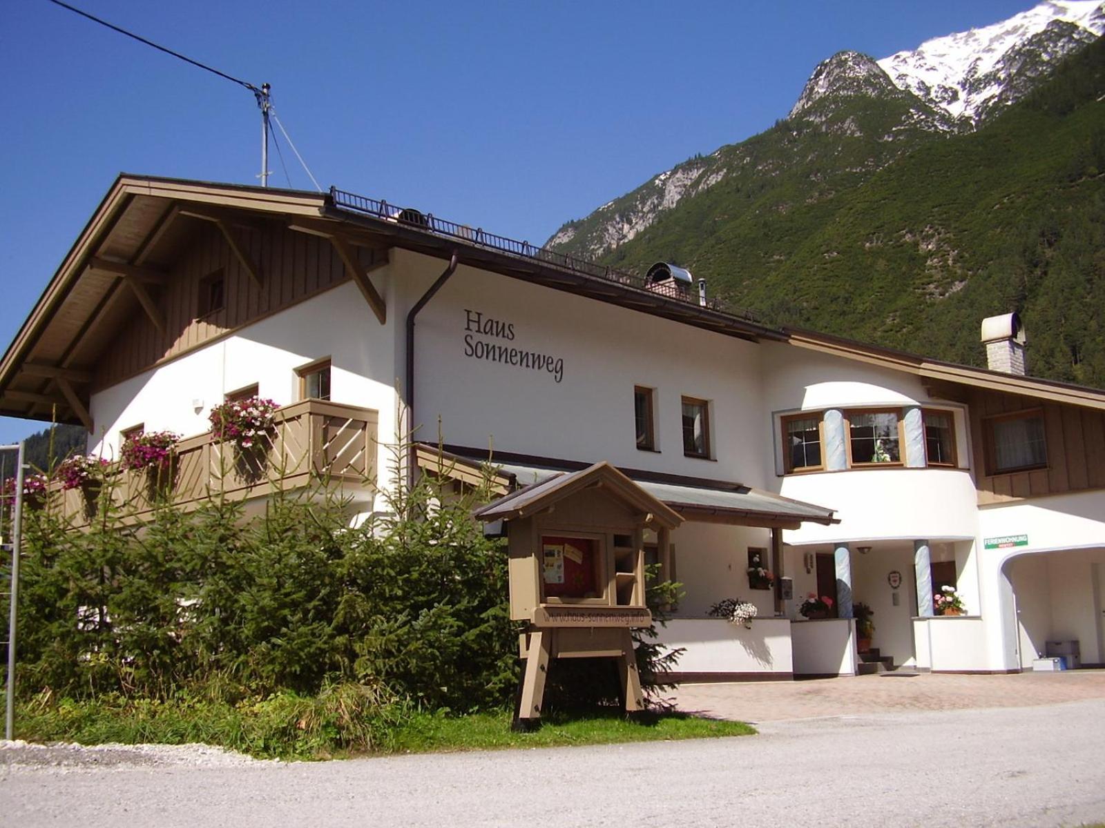Haus Sonnenweg Apartment Leutasch Exterior photo